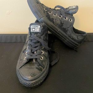 Size 7 converses